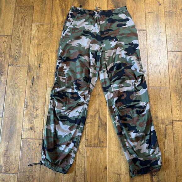 No Boundaries Pants - No Boundaries Cargo Pants Womens XS Green Camouflage Pull on Bungee Waist Leg